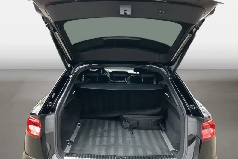 Audi Q8 din 2021 cu 67.100 km - oferta AUD154882 - foto 4