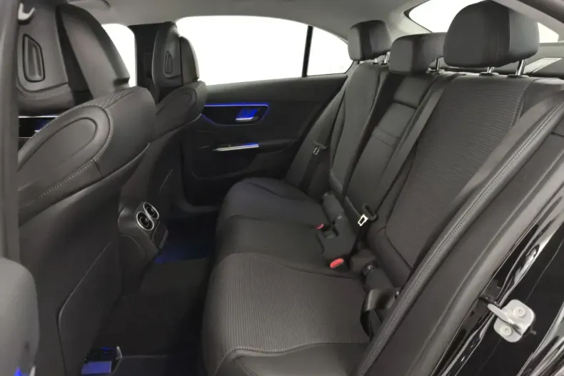 Mercedes-Benz C 200 din 2024 cu 32.151 km - oferta MER154887 - foto 11