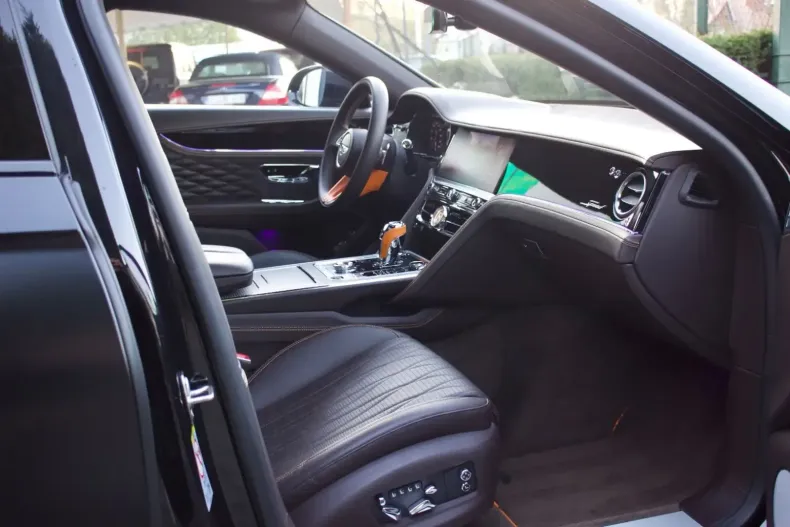 Bentley Flying Spur din 2023 cu 75.900 km - oferta BEN154895 - foto 5