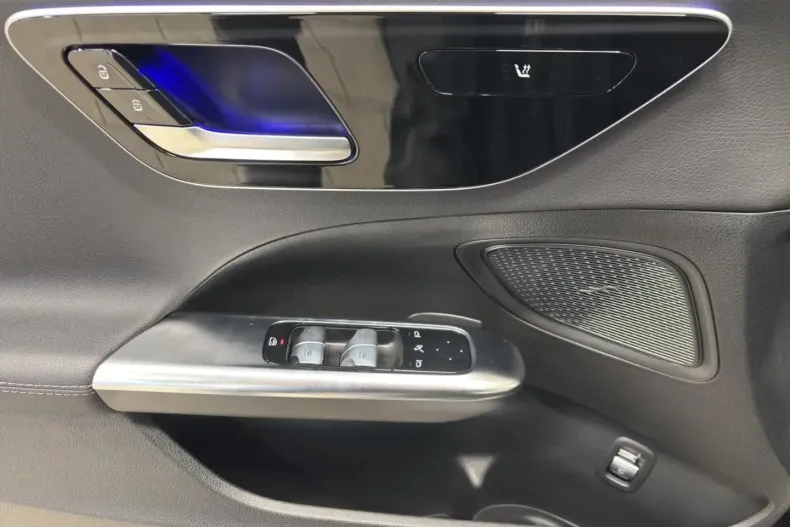 Mercedes-Benz C 220 din 2024 cu 14.900 km - oferta MER154897 - foto 11