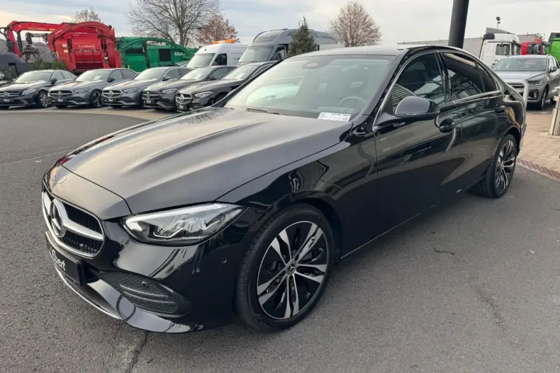 Mercedes-Benz C 220 din 2023 cu 11.100 km - oferta MER154898 - foto 1