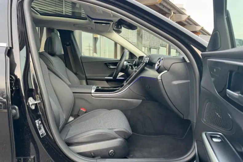 Mercedes-Benz C 220 din 2023 cu 11.100 km - oferta MER154898 - foto 5