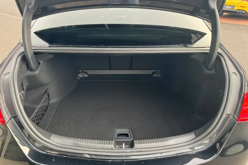 Mercedes-Benz C 220 din 2023 cu 11.100 km - oferta MER154898 - foto 7