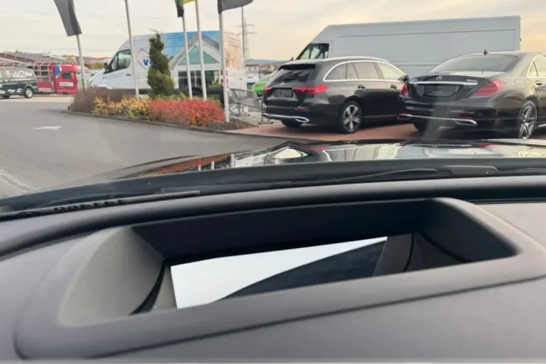 Mercedes-Benz C 220 din 2023 cu 11.100 km - oferta MER154898 - foto 19