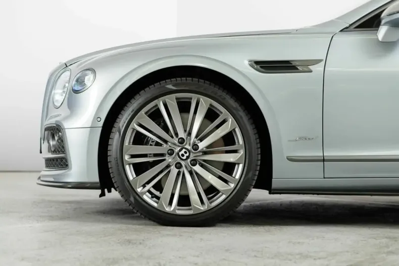 Bentley Flying Spur din 2023 cu 17.840 km - oferta BEN154899 - foto 5