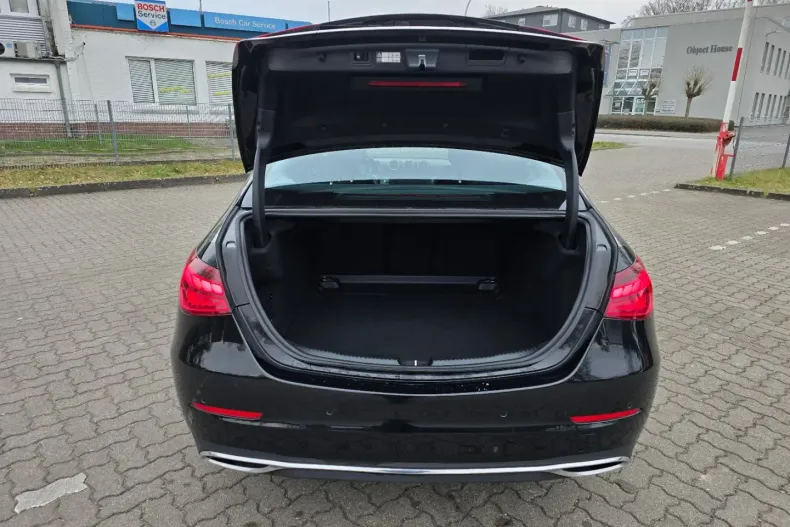 Mercedes-Benz C 220 din 2024 cu 14.000 km - oferta MER154905 - foto 7