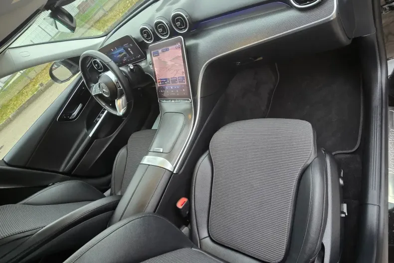 Mercedes-Benz C 220 din 2024 cu 14.000 km - oferta MER154905 - foto 14