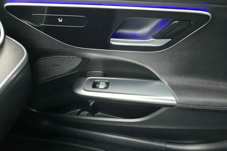 Mercedes-Benz C 220 din 2024 cu 14.000 km - oferta MER154905 - foto 16