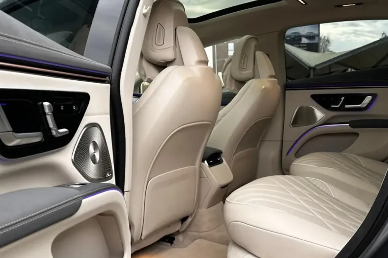 Mercedes-Benz EQS din 2024 cu 19.999 km - oferta MER154910 - foto 9