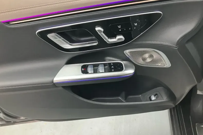 Mercedes-Benz EQE din 2023 cu 21.595 km - oferta MER154914 - foto 13