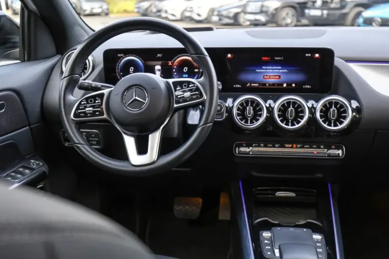 Mercedes-Benz EQA din 2022 cu 30.956 km - oferta MER154919 - foto 7