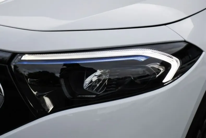 Mercedes-Benz EQA din 2022 cu 30.956 km - oferta MER154919 - foto 28