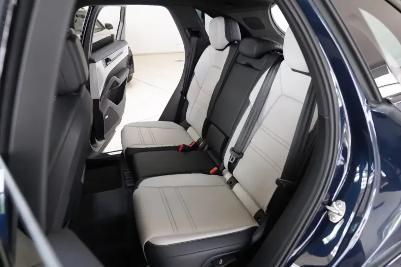 Porsche Cayenne din 2024 cu 8.770 km - oferta POR154920 - foto 15