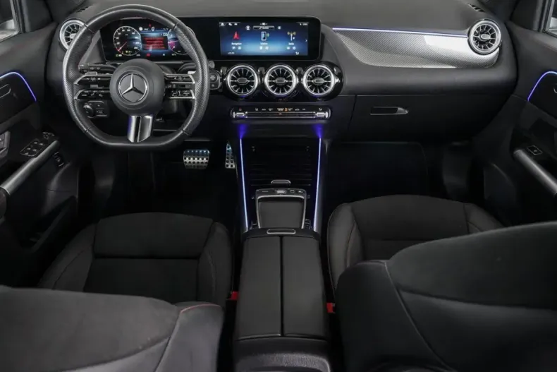 Mercedes-Benz GLA 180 din 2025 cu 15.502 km - oferta MER154921 - foto 11