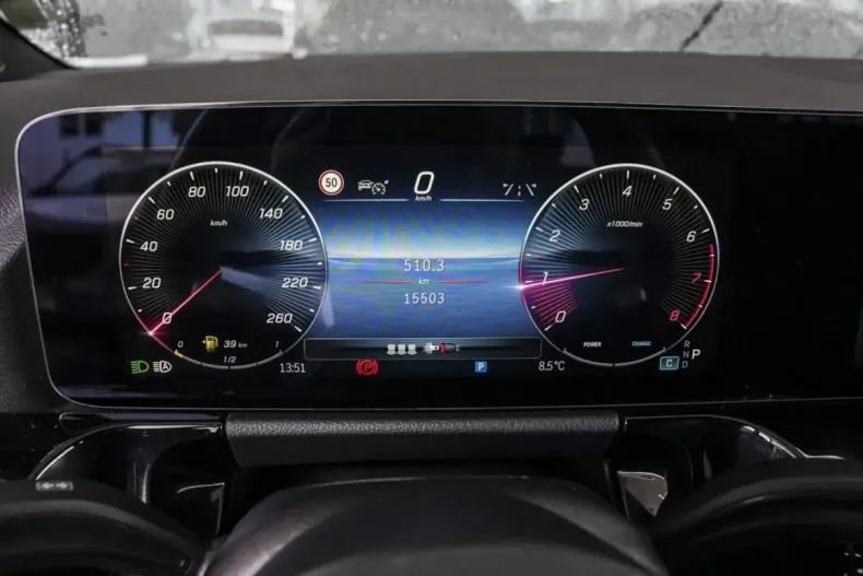 Mercedes-Benz GLA 180 din 2025 cu 15.502 km - oferta MER154921 - foto 12