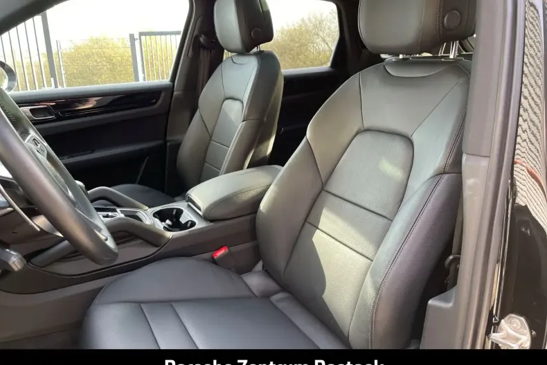 Porsche Cayenne din 2023 cu 16.169 km - oferta POR154928 - foto 2