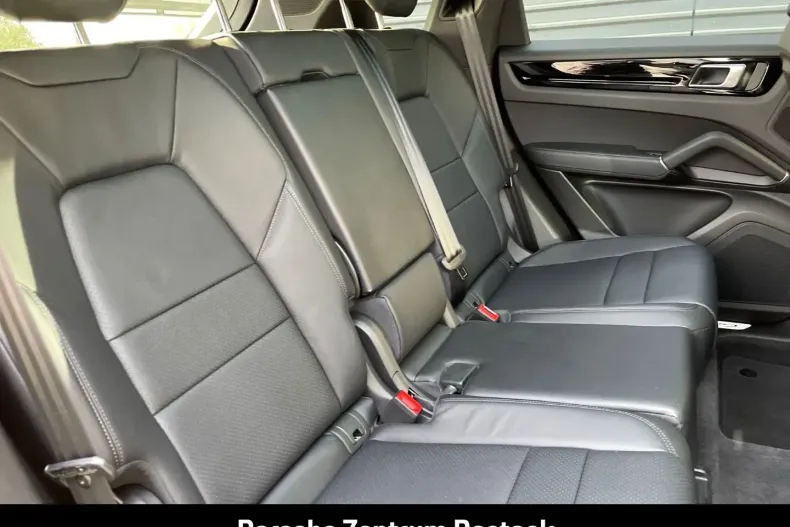 Porsche Cayenne din 2023 cu 16.169 km - oferta POR154928 - foto 14