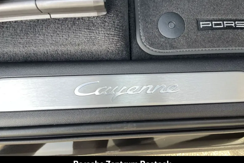 Porsche Cayenne din 2023 cu 16.169 km - oferta POR154928 - foto 16