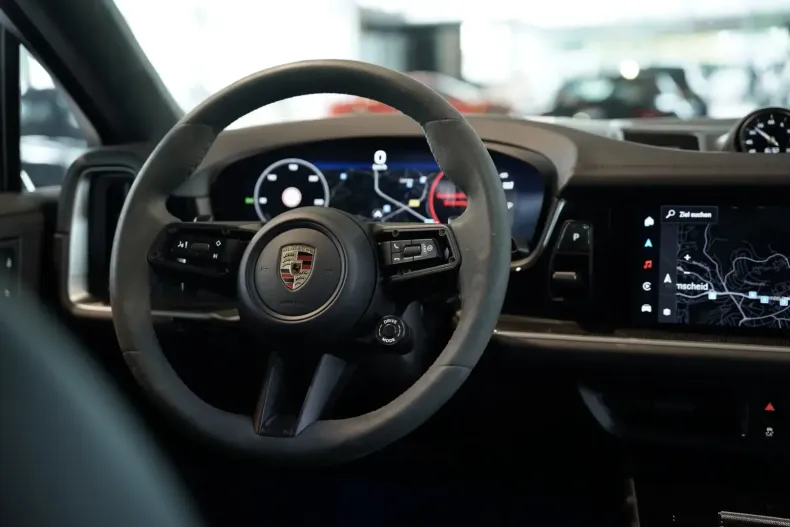 Porsche Cayenne din 2024 cu 26.500 km - oferta POR154929 - foto 38