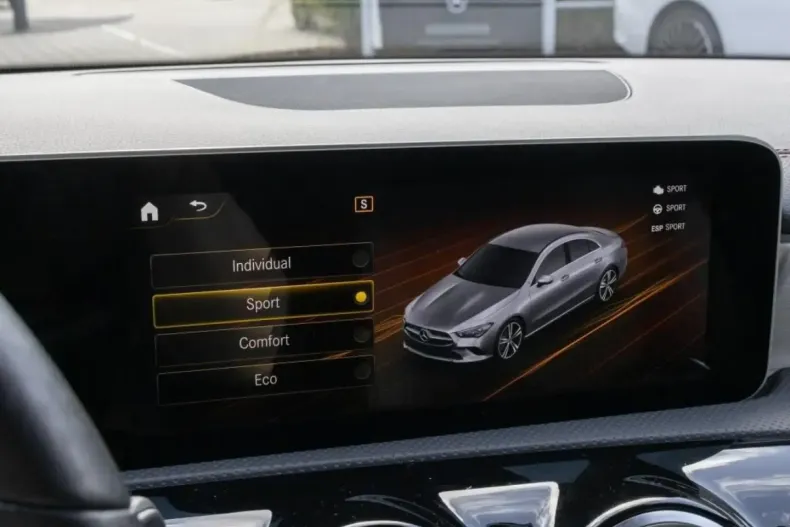 Mercedes-Benz CLA 250 din 2020 cu 15.167 km - oferta MER154940 - foto 19