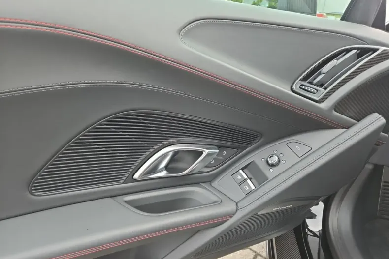 Audi R8 din 2024 cu 3.722 km - oferta AUD154942 - foto 16