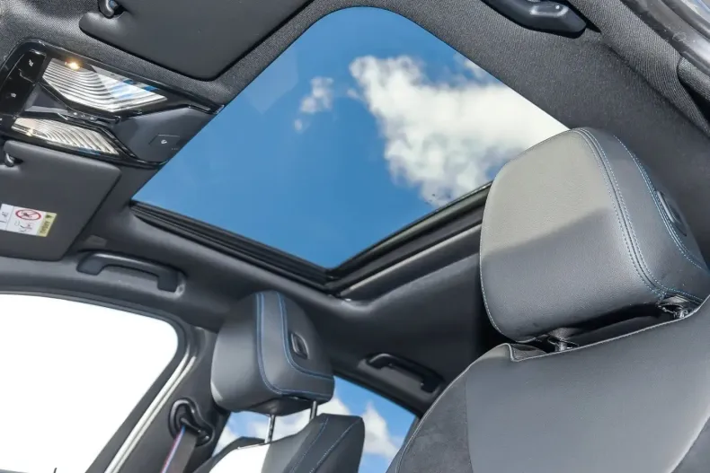 BMW 330 din 2024 cu 15.630 km - oferta BMW154951 - foto 9