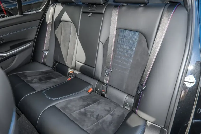 BMW 330 din 2024 cu 15.630 km - oferta BMW154951 - foto 12