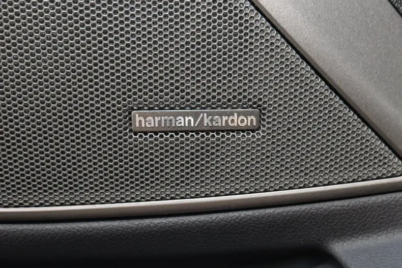 BMW 330 din 2024 cu 15.630 km - oferta BMW154951 - foto 13