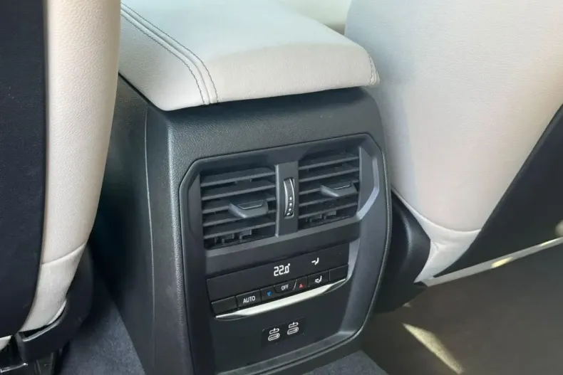 BMW 330 din 2024 cu 15.144 km - oferta BMW154952 - foto 14