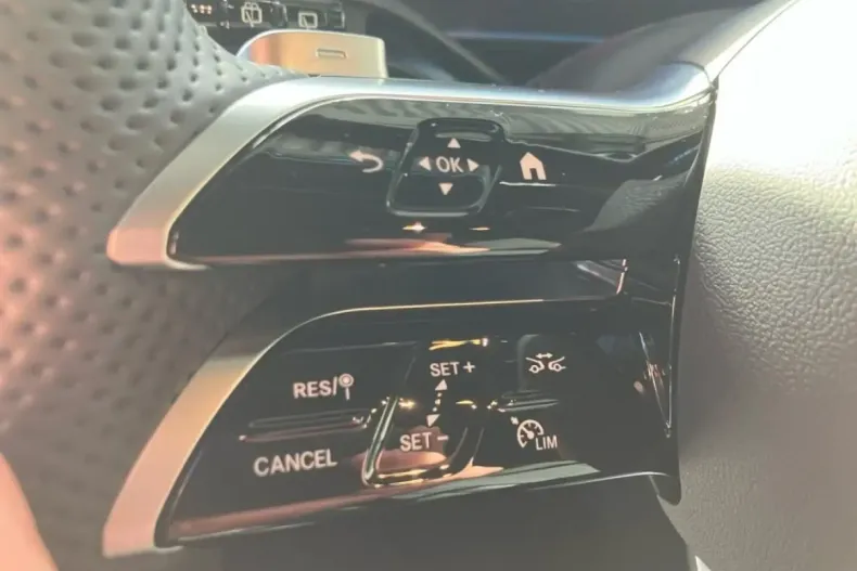 Mercedes-Benz GLC 300 din 2025 cu 19.490 km - oferta MER154960 - foto 20