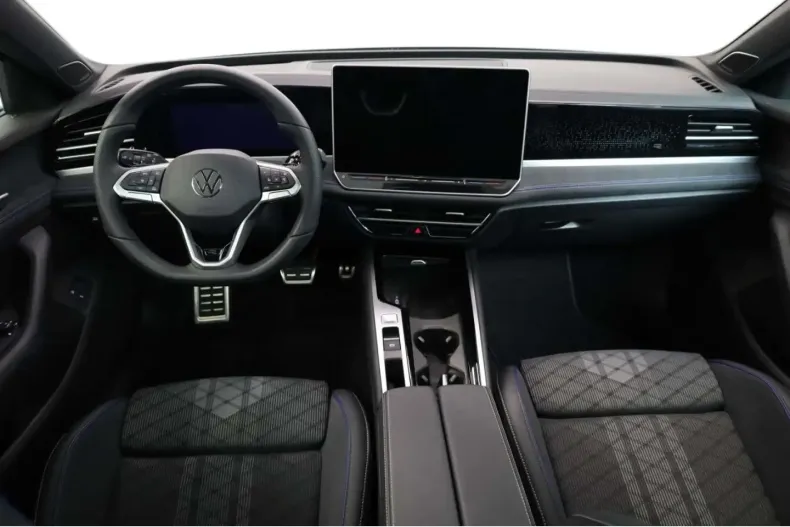 Volkswagen Passat din 2024 cu 14.300 km - oferta VOL154964 - foto 8