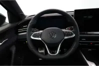 Volkswagen Passat din 2024 cu 14.300 km - oferta VOL154964 - foto 9