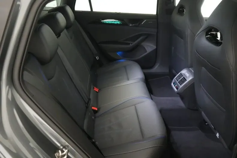 Volkswagen Passat din 2024 cu 16.900 km - oferta VOL154965 - foto 10