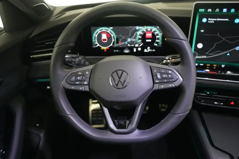 Volkswagen Passat din 2024 cu 16.900 km - oferta VOL154965 - foto 12