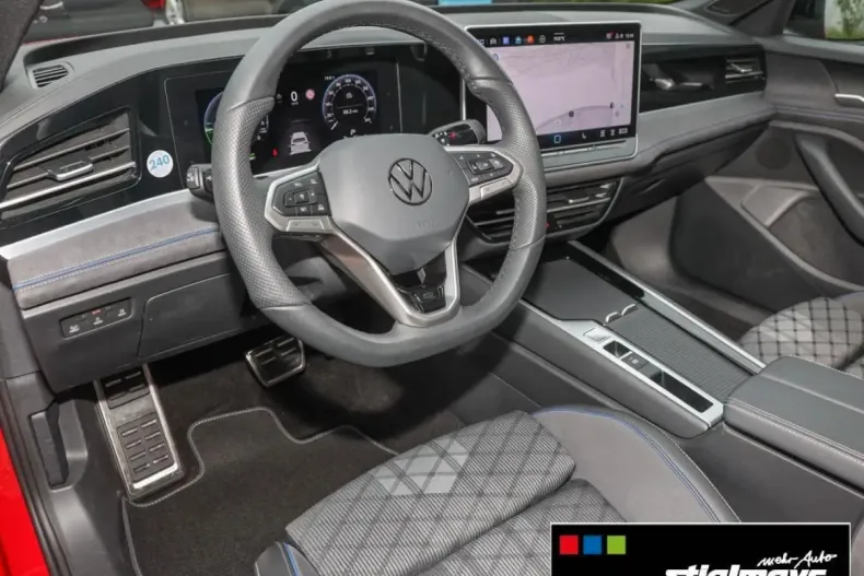 Volkswagen Passat din 2024 cu 7.345 km - oferta VOL154966 - foto 10