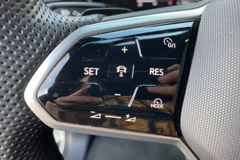 Volkswagen Touareg din 2024 cu 67.524 km - oferta VOL154978 - foto 19