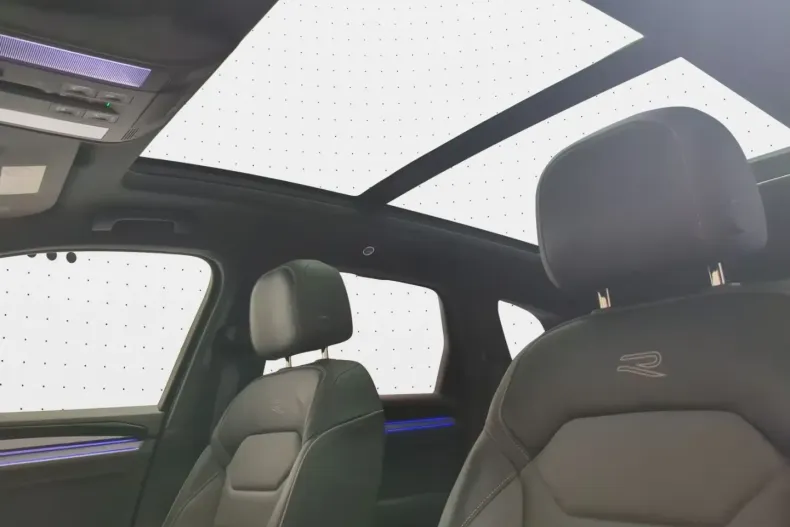 Volkswagen Touareg din 2023 cu 52.700 km - oferta VOL154980 - foto 12