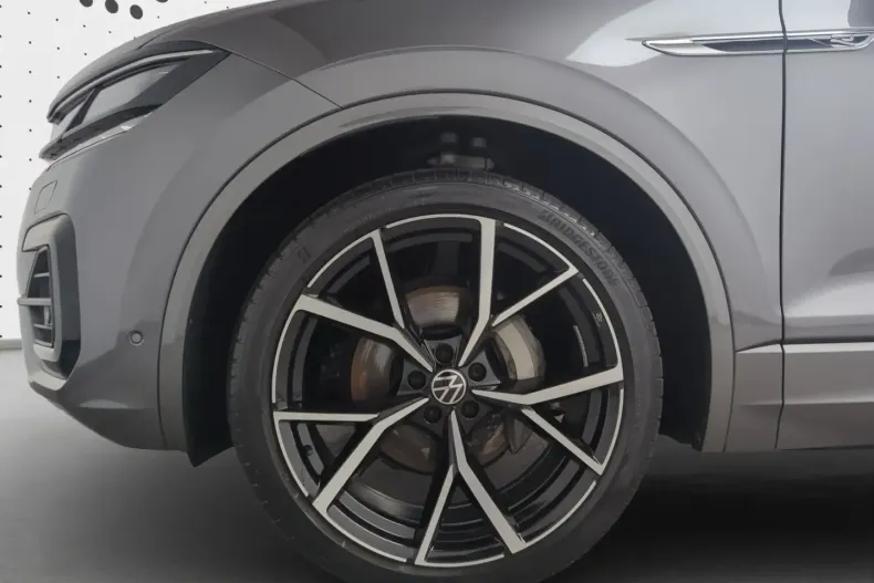 Volkswagen Touareg din 2023 cu 52.700 km - oferta VOL154980 - foto 15