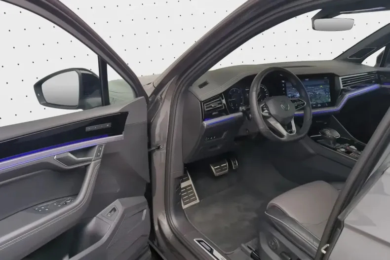 Volkswagen Touareg din 2023 cu 52.700 km - oferta VOL154980 - foto 16