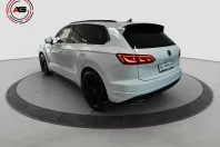 Volkswagen Touareg din 2023 cu 51.053 km - oferta VOL154981 - foto 8