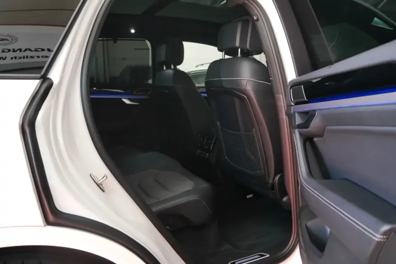 Volkswagen Touareg din 2023 cu 51.053 km - oferta VOL154981 - foto 12