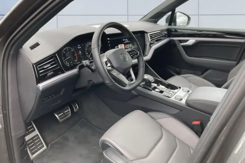 Volkswagen Touareg din 2023 cu 65.000 km - oferta VOL154982 - foto 7