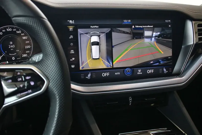 Volkswagen Touareg din 2023 cu 60.868 km - oferta VOL154983 - foto 13