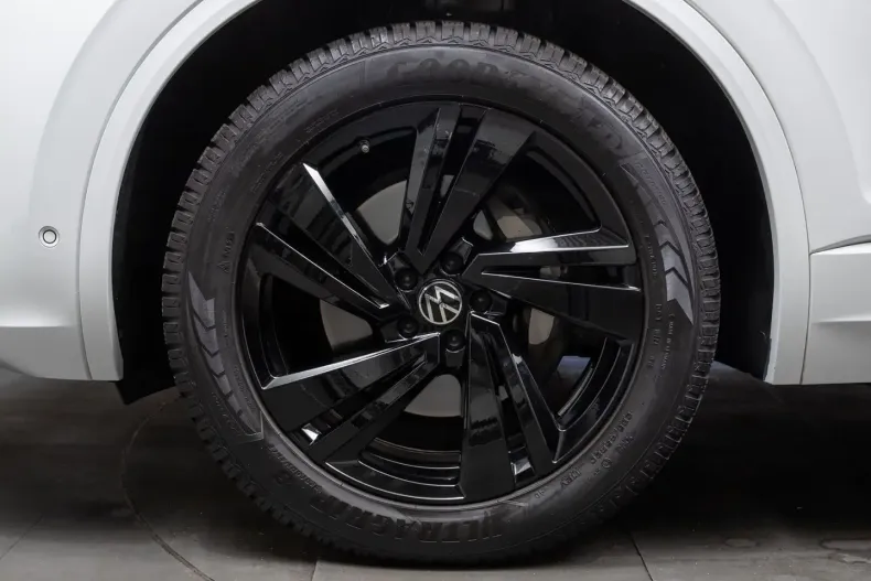 Volkswagen Touareg din 2023 cu 66.000 km - oferta VOL154984 - foto 20