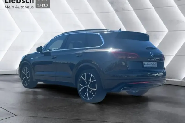 Volkswagen Touareg din 2023 cu 67.700 km - oferta VOL154987 - foto 3