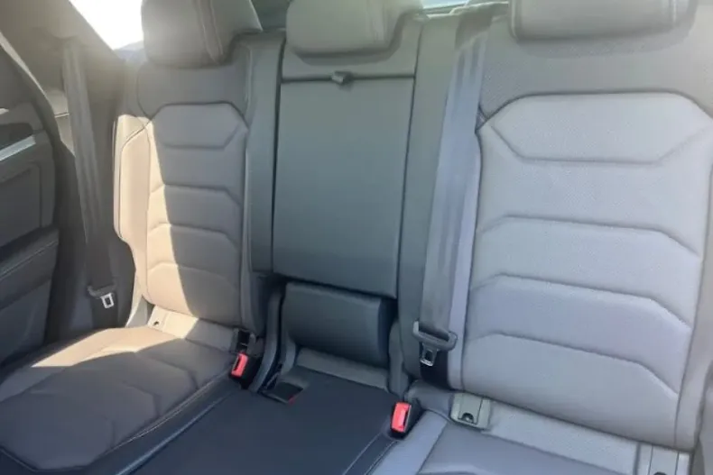 Volkswagen Touareg din 2023 cu 67.700 km - oferta VOL154987 - foto 13