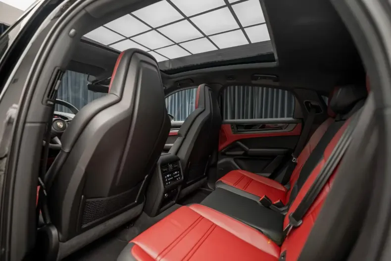 Porsche Cayenne din 2025 cu 0 km - oferta POR154997 - foto 4