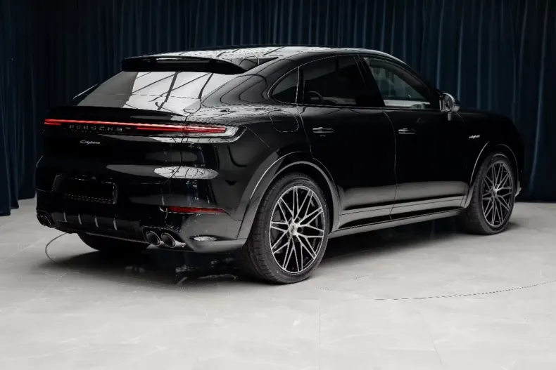 Porsche Cayenne din 2025 cu 0 km - oferta POR154999 - foto 4