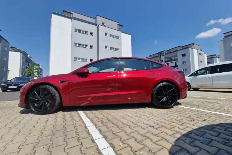 Tesla Model 3 din 2024 cu 14.800 km - oferta TES155001 - foto 7