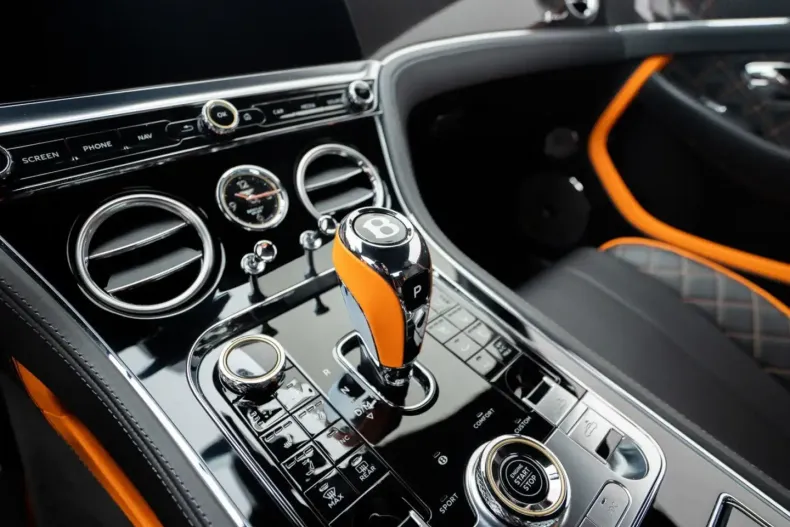 Bentley Continental GTC din 2024 cu 8.777 km - oferta BEN155010 - foto 17